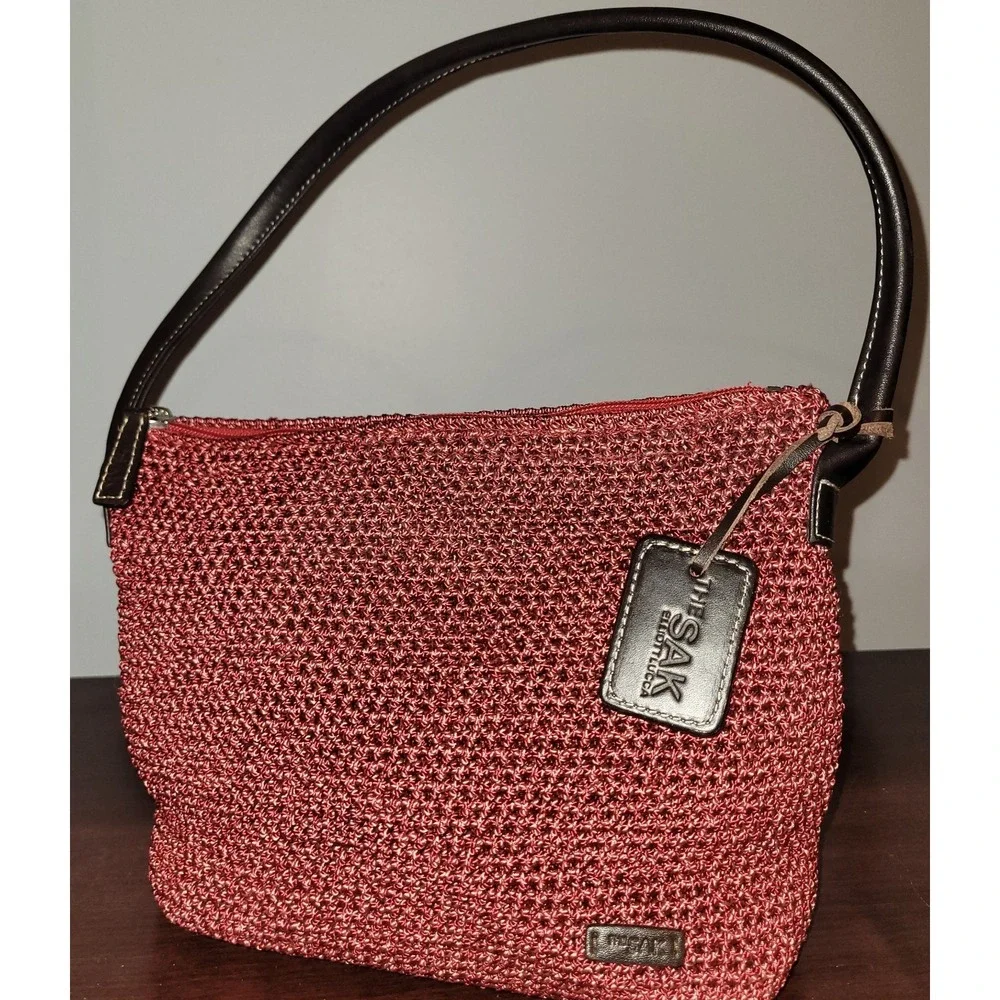 The Sak Elliott Lucca-Womens Knit Purse Burgundy Shoulder Bag Leather Strap‎